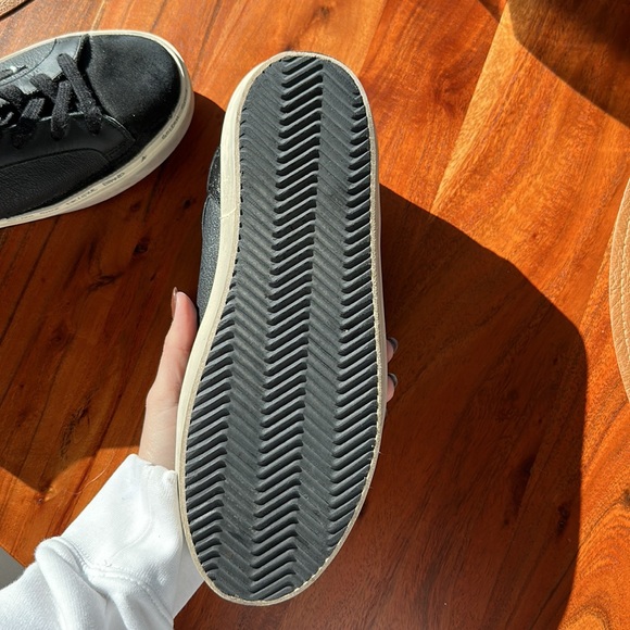 Black Low Top Golden Goose Sneakers - Picture 4 of 5